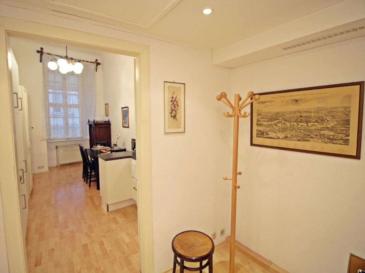 Apartment Judenplatz By Interhome Вена Экстерьер фото