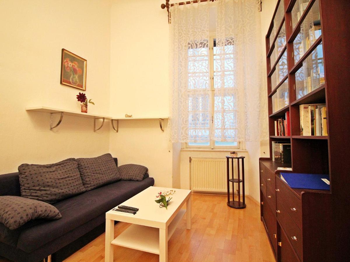 Apartment Judenplatz By Interhome Вена Экстерьер фото